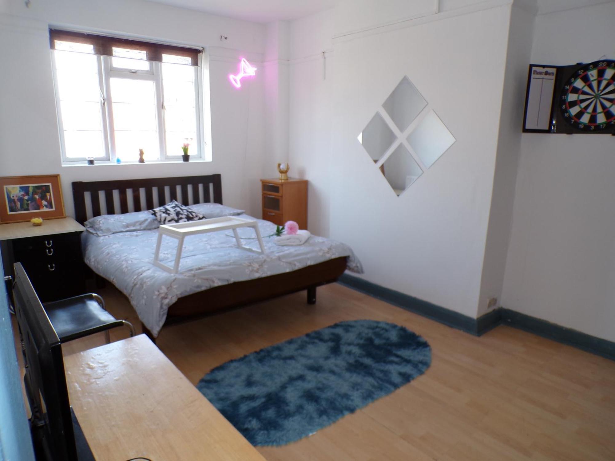 Apartment Shepherds Bush-apartment With Elevator *