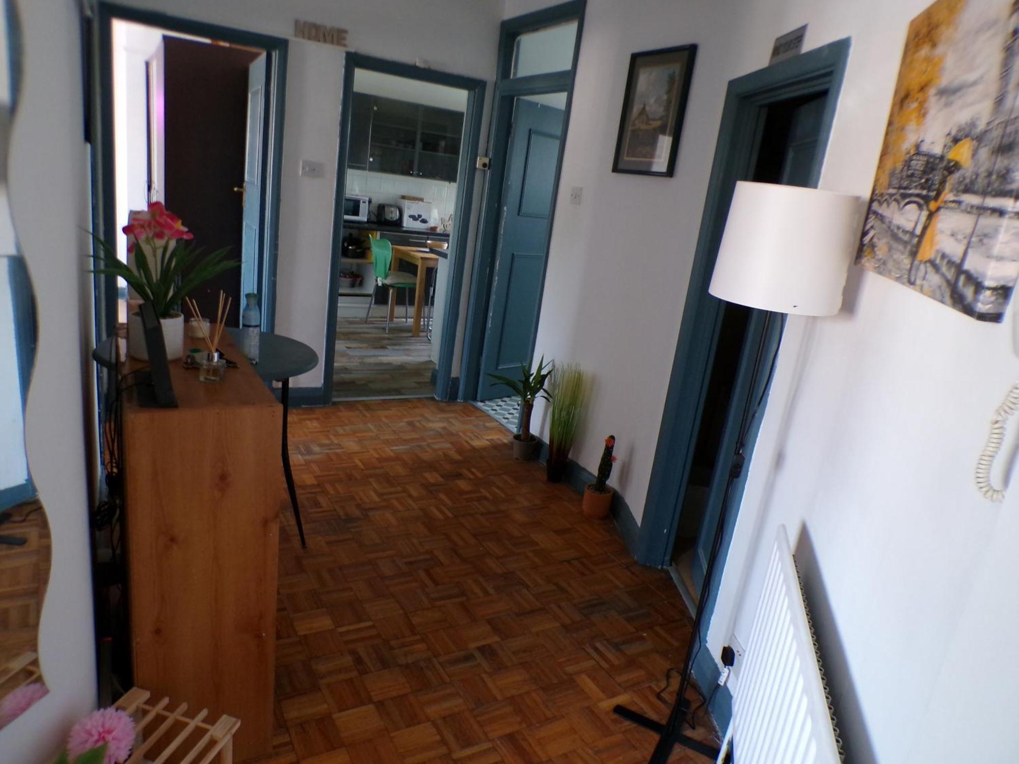 Shepherds Bush-apartment With Elevator